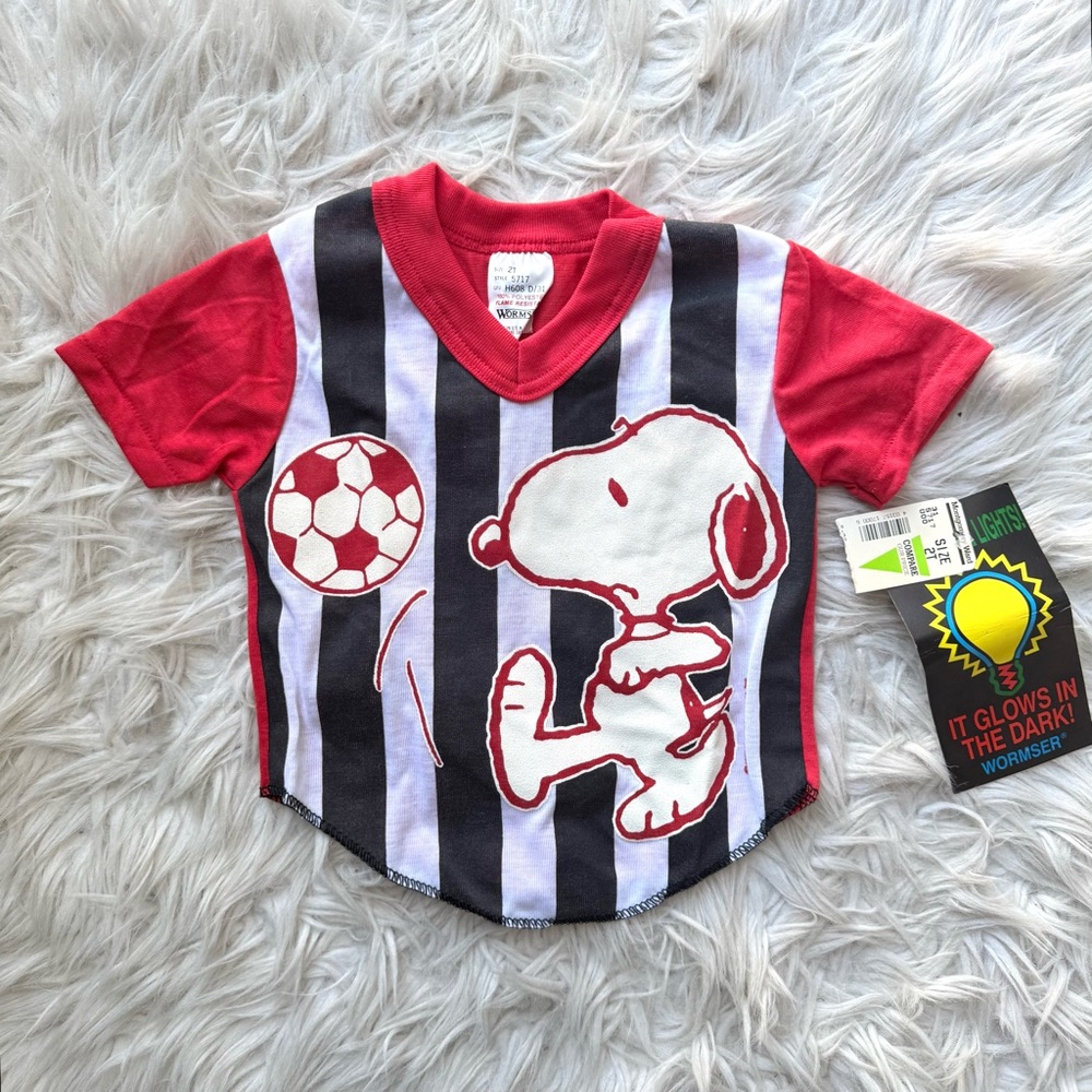 Vintage 80s Snoopy Soccer Glow In Dark Montgomery Ward DeadStock Rare HTF NWT 2T
